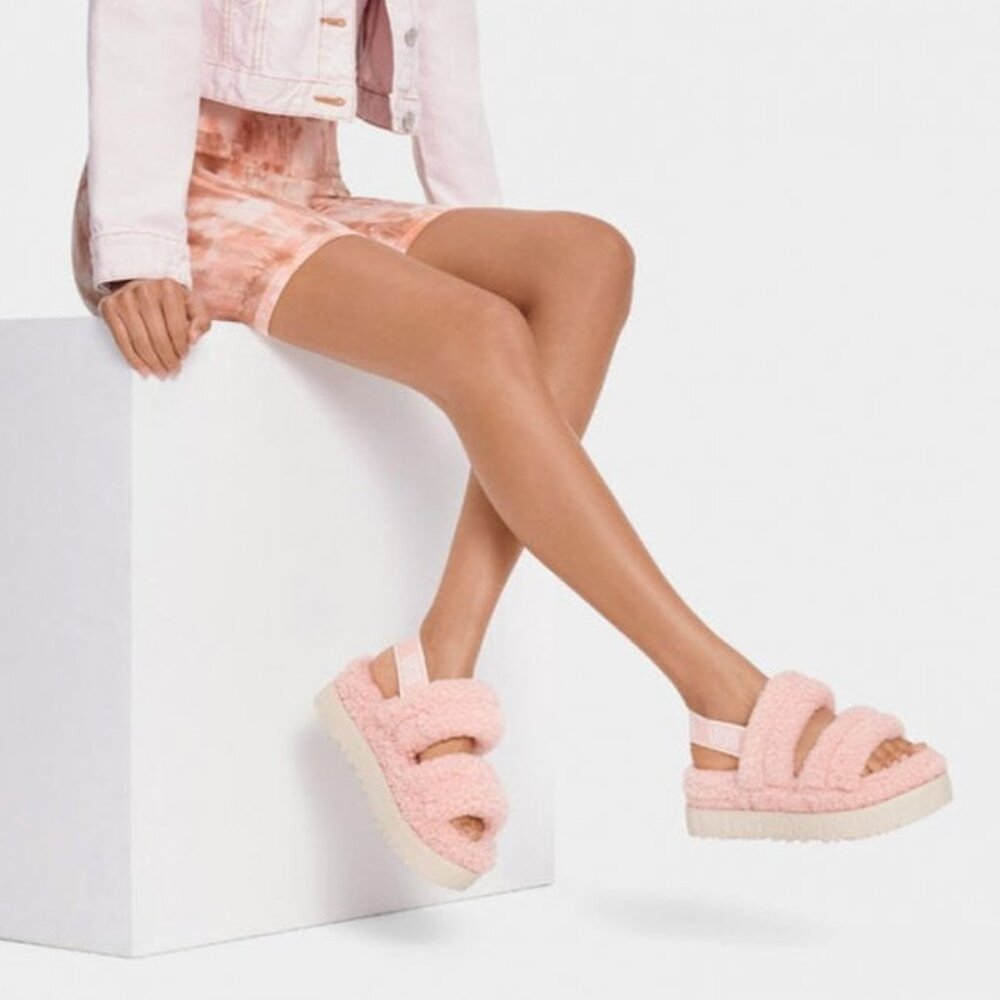 UGG Women's 9 Oh Fluffita Platform Slip On Sheepskin Sherpa Sandal in Pink $110 - Picture 2 of 16